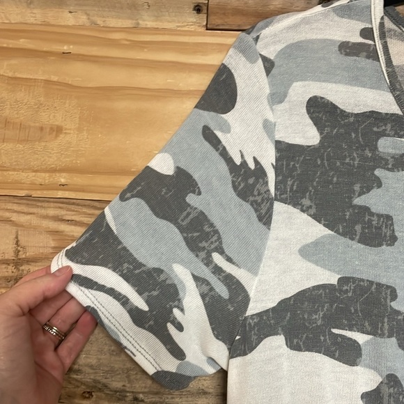 Bombom size XL Gray Camo Print Short Sleeve Baby Doll Midi Lightweight Dress - Picture 5 of 7